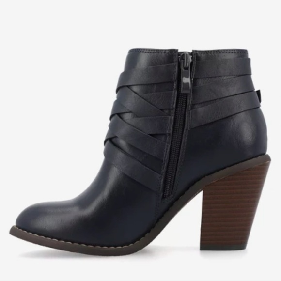 Journey Collection Navy Booties - Picture 3 of 11